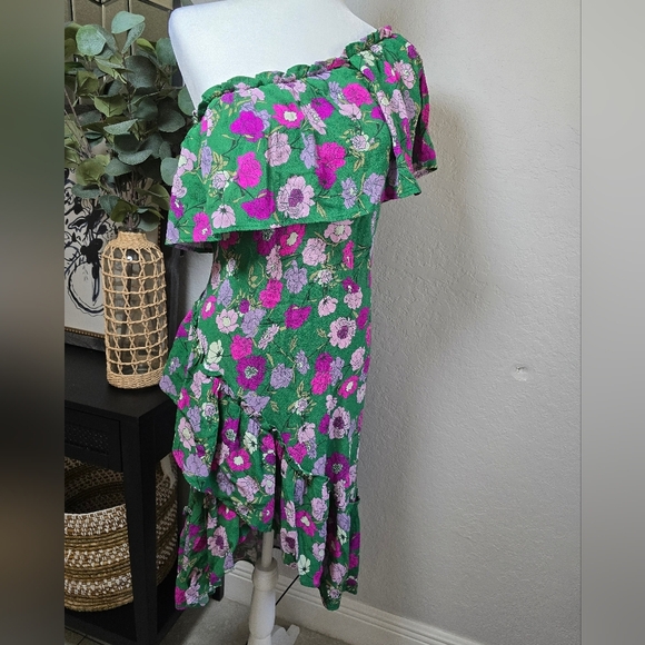 Backstage Floral One-Shoulder Green Multi Dress - Picture 7 of 8